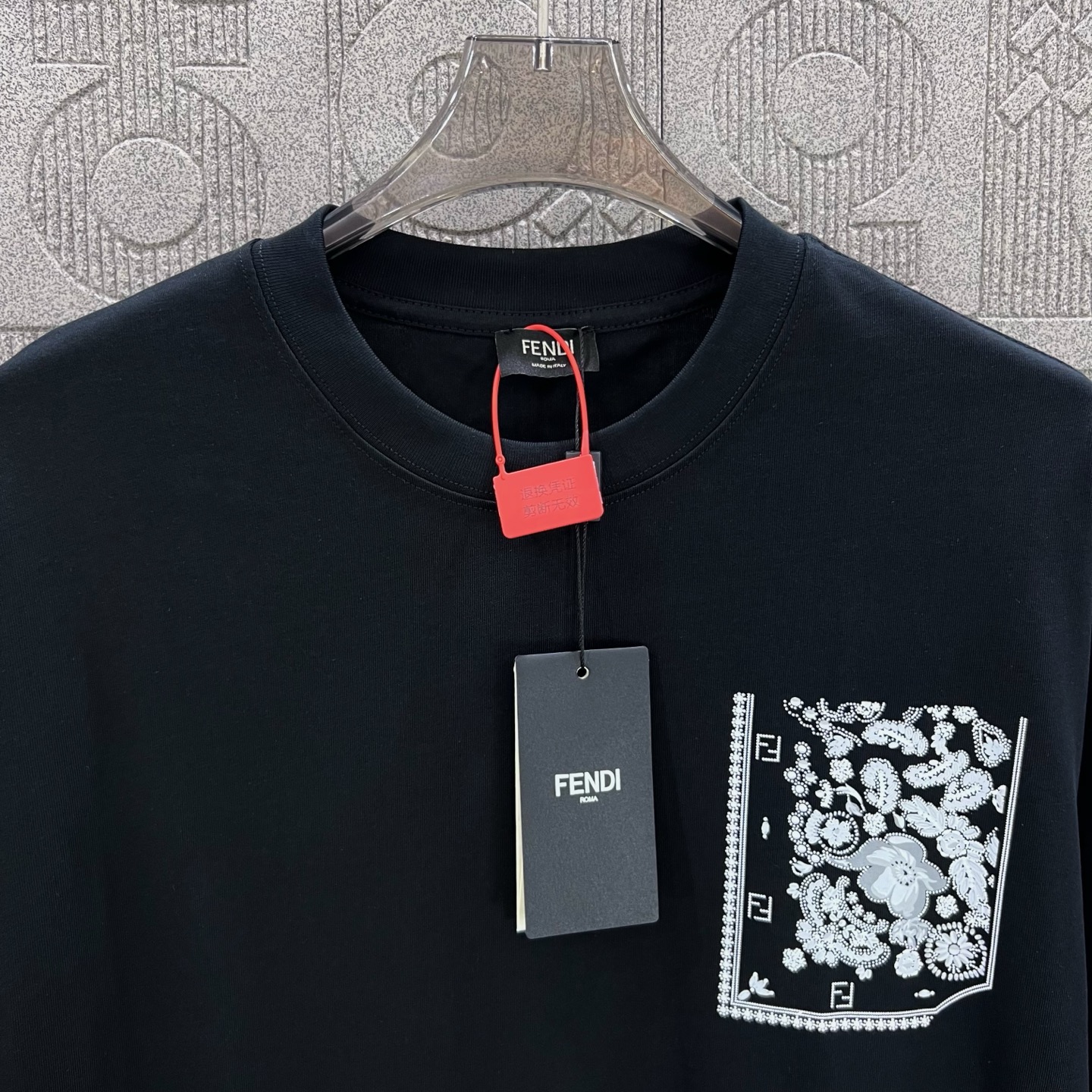 Fendi T Shirt  Embroider Logo Size XS-L