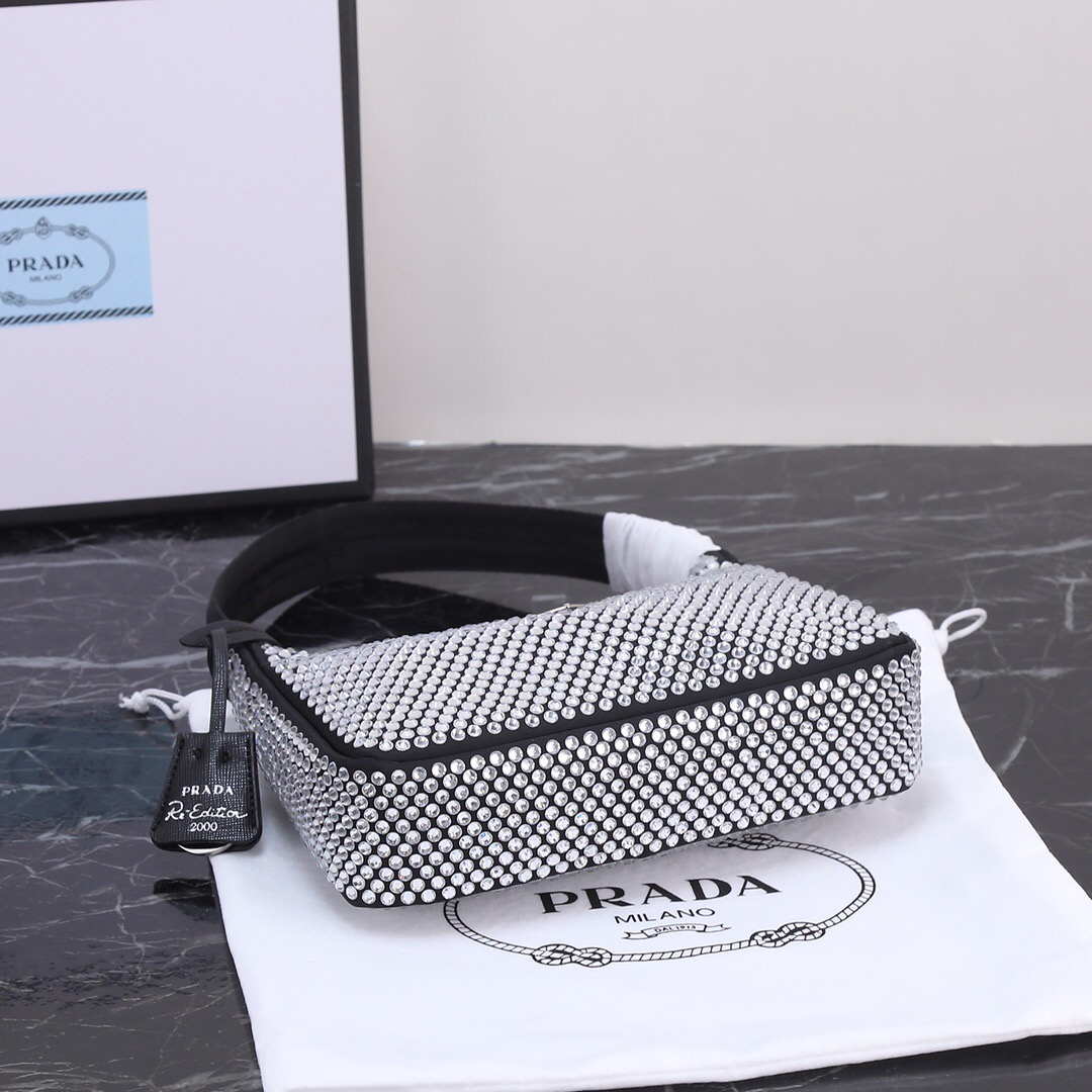 Prada Women Shoulder Bags 22cm