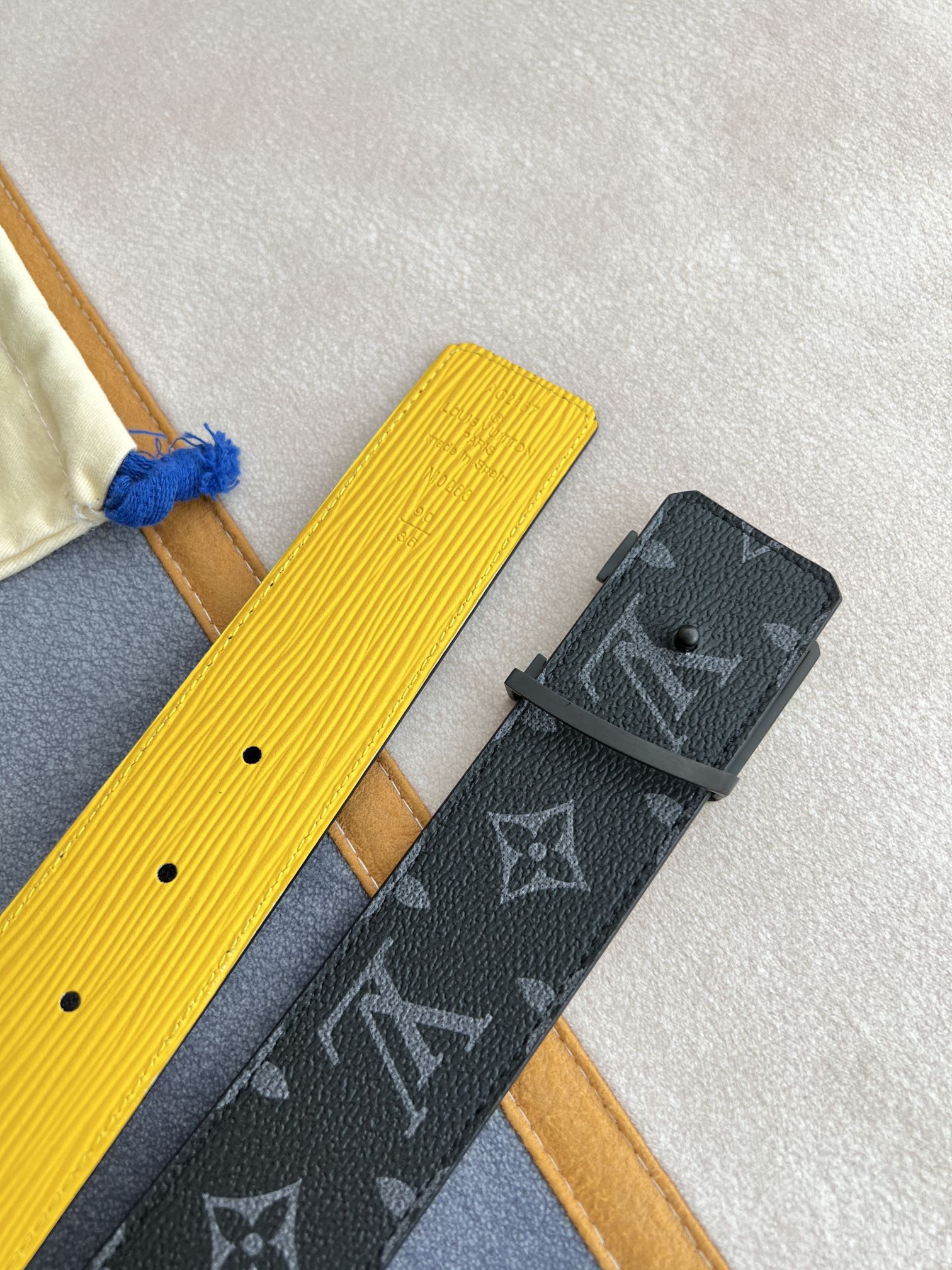 Louis Vuitton Men Belt Width 4cm