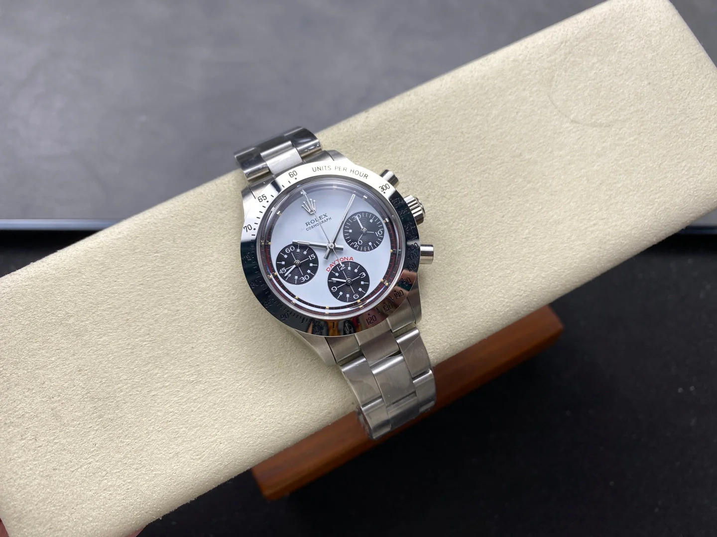 Rolex Daytona 37.5mm Silver White Black