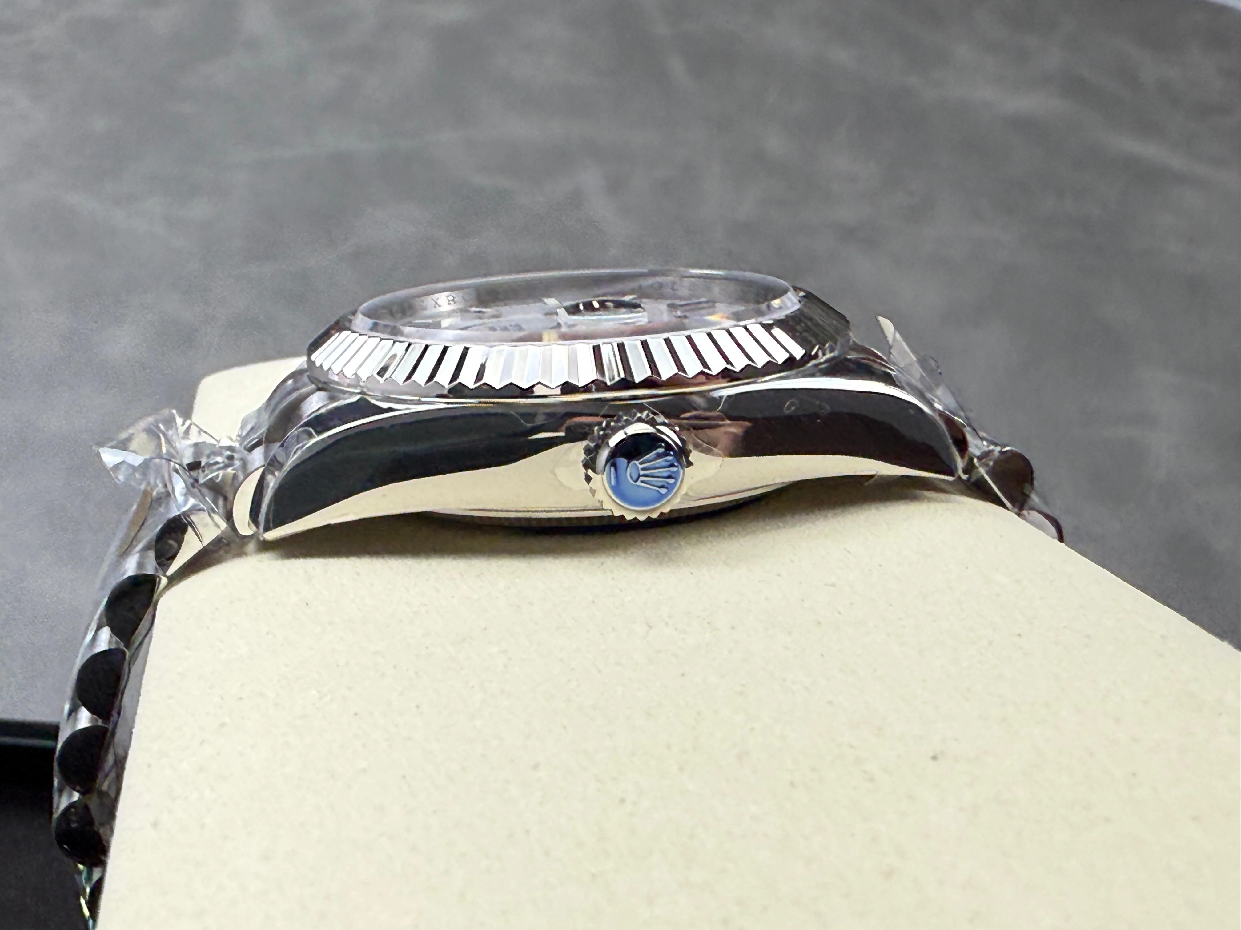 Rolex Sky-Dweller 42mm Silver White