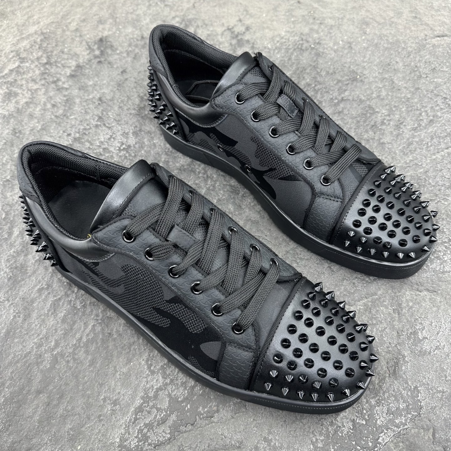 Christian Louboutin Sneaker Size 36-46