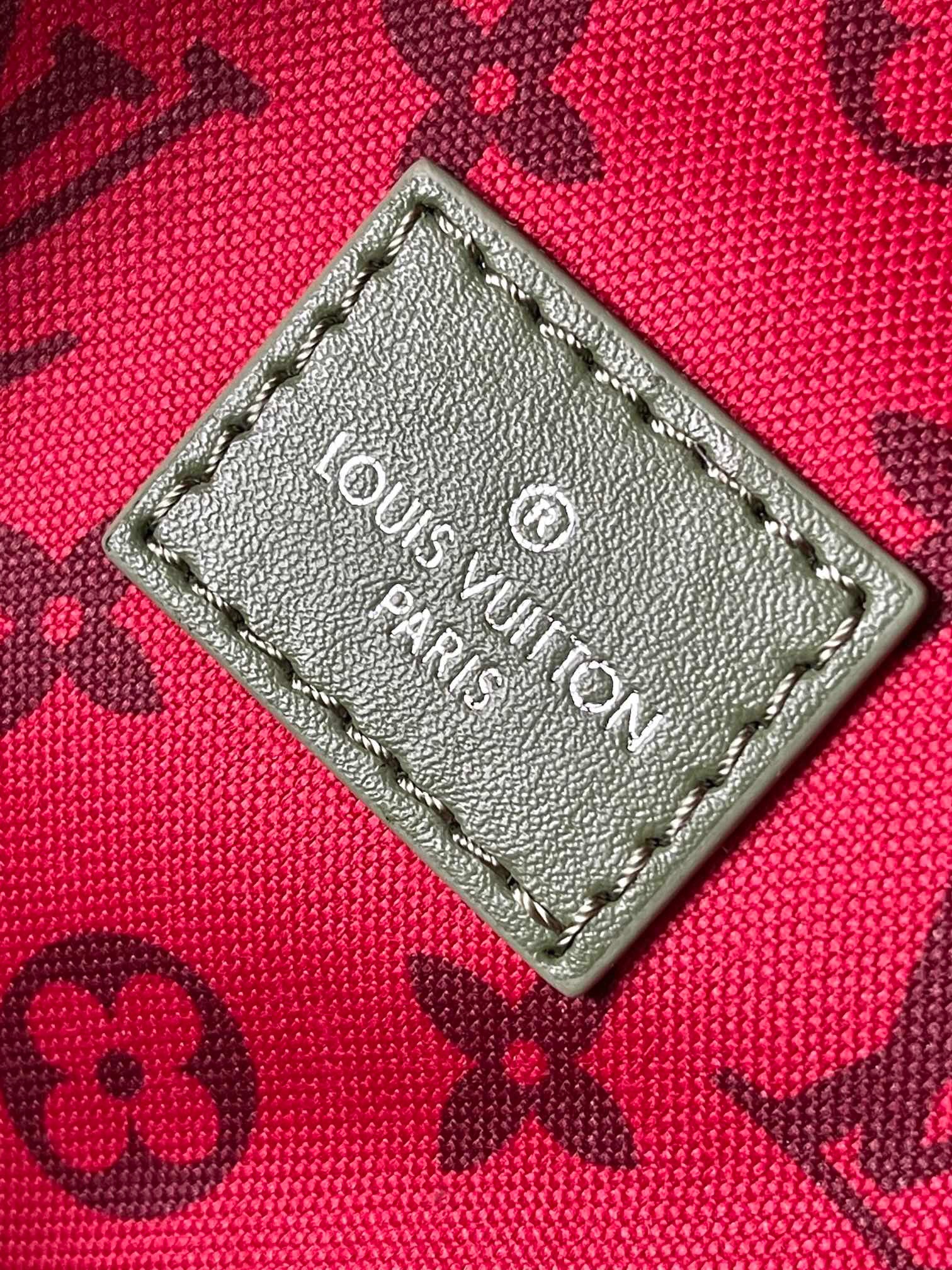 Louis Vuitton Discovery Backpack PM Bags 29*38*20cm