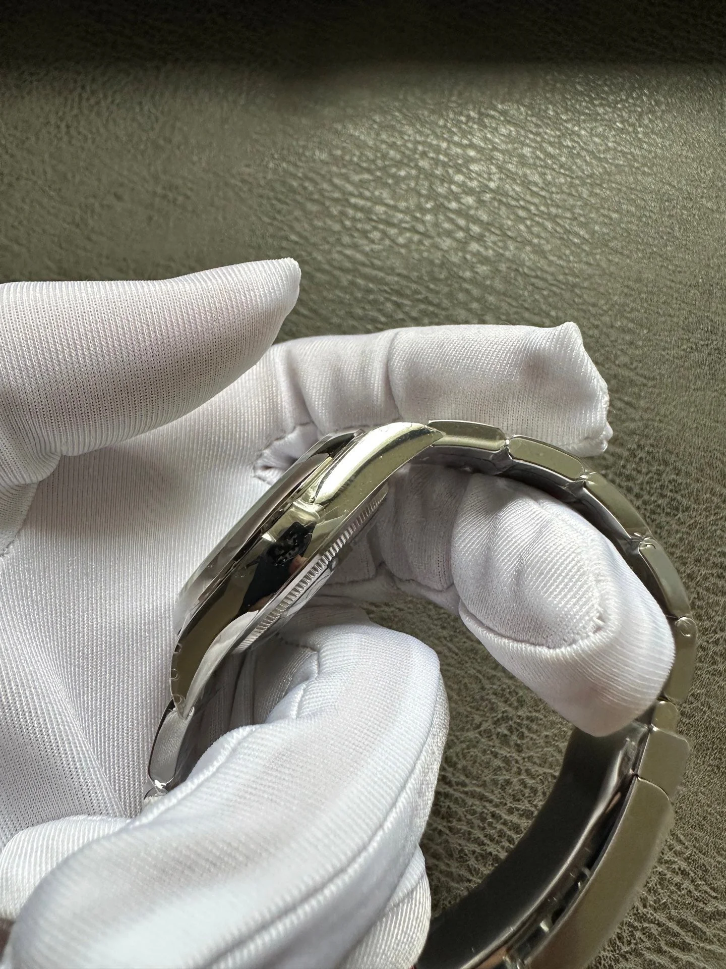 Rolex 25 Oyster Perpetual 41mm Pistachio Green