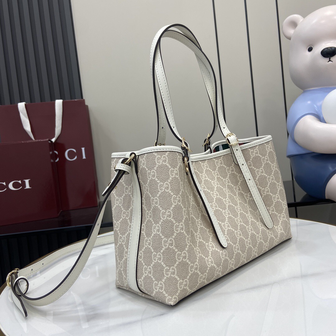 Gucci GG Emblem Women Shopping Bags Size 30*18*11cm