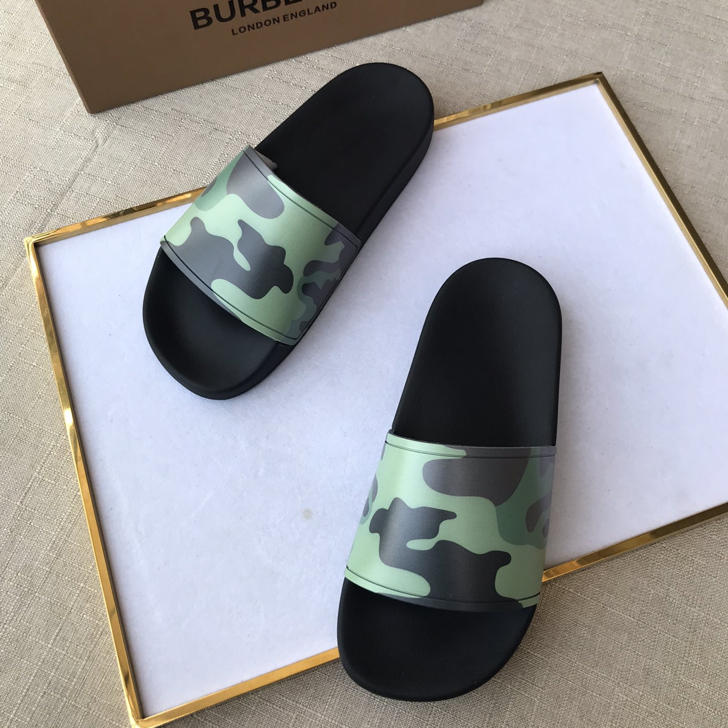 Burberry Mens Women Sandals Gr. 36-46