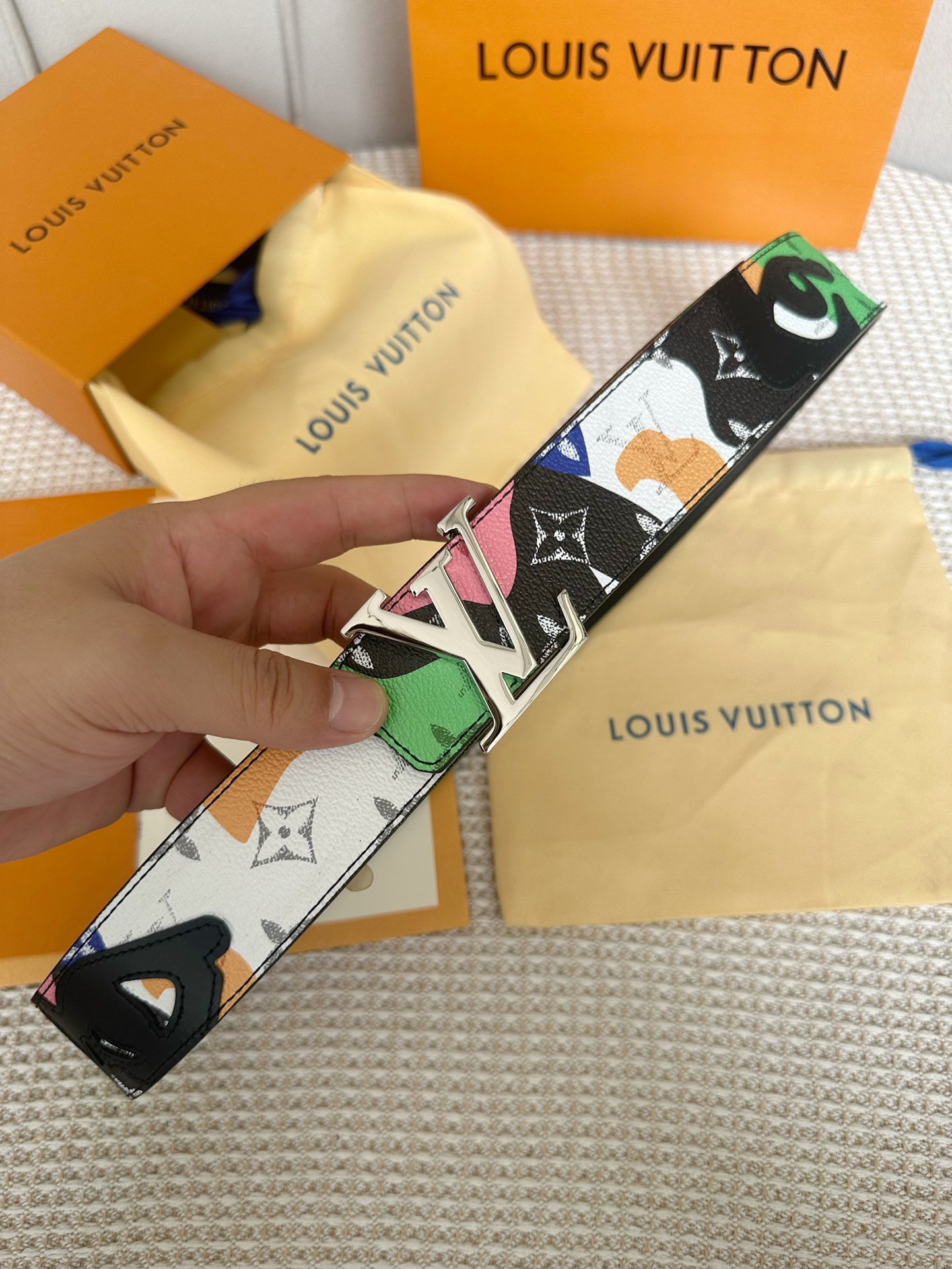 Louis Vuitton Men Belt Width 4cm