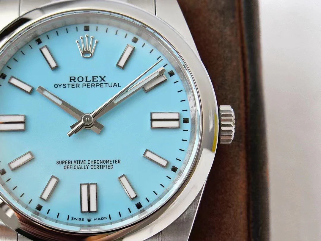 OYSTER PERPETUAL 41 STAINLESS STEEL SKY BLUE DIAL