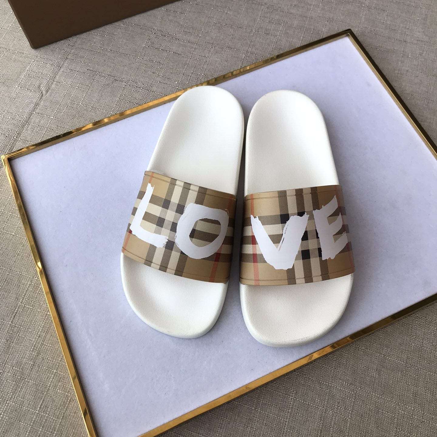 Burberry Mens Women Sandals Gr. 36-46
