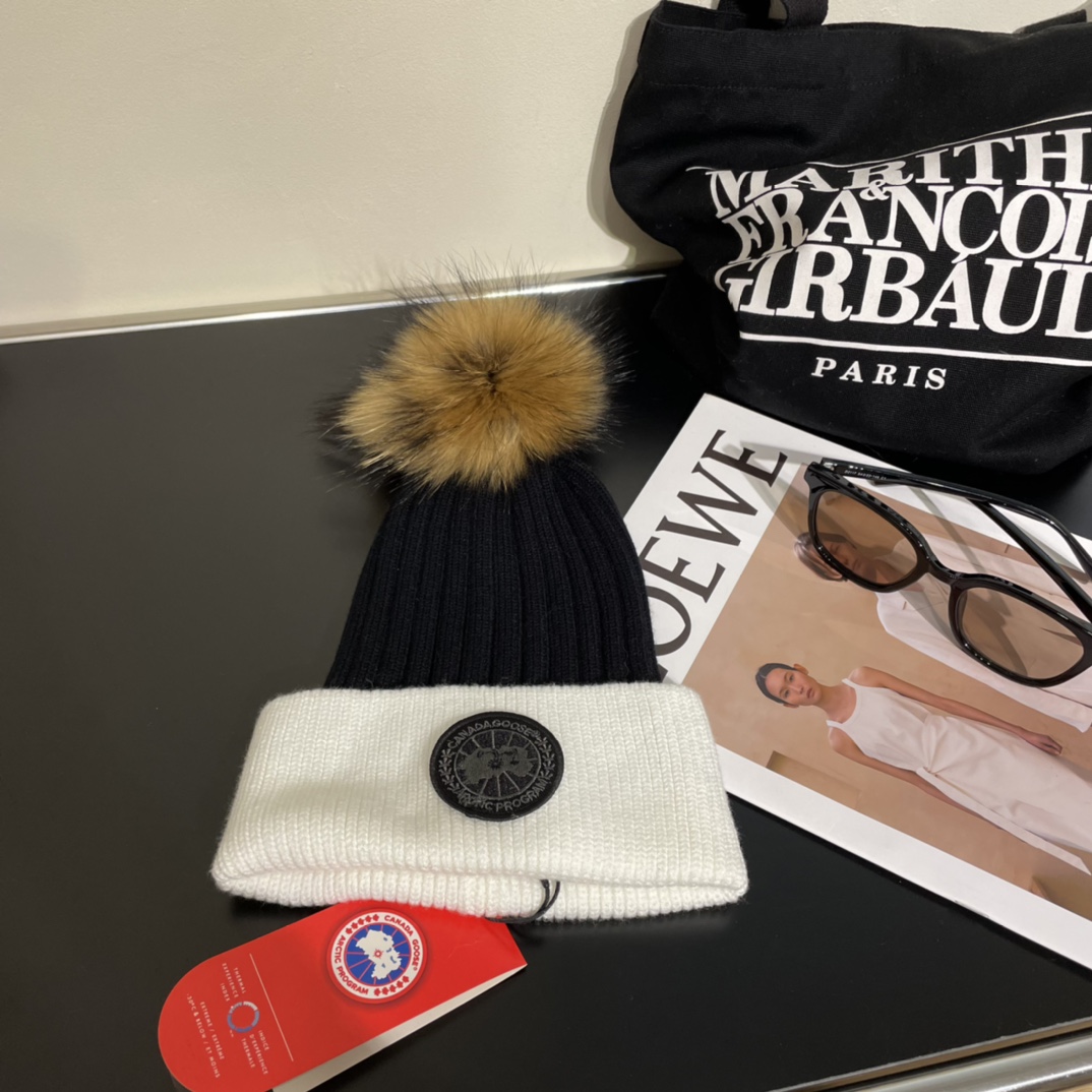 Canada Goose Knitted Hat
