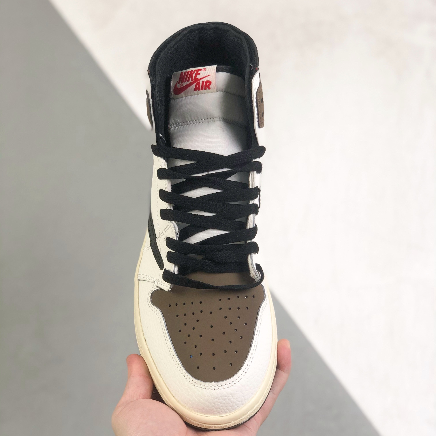 Nike Air Jordan 1 x Travis Scott High Top Sneaker Shoes Gr. 36-46