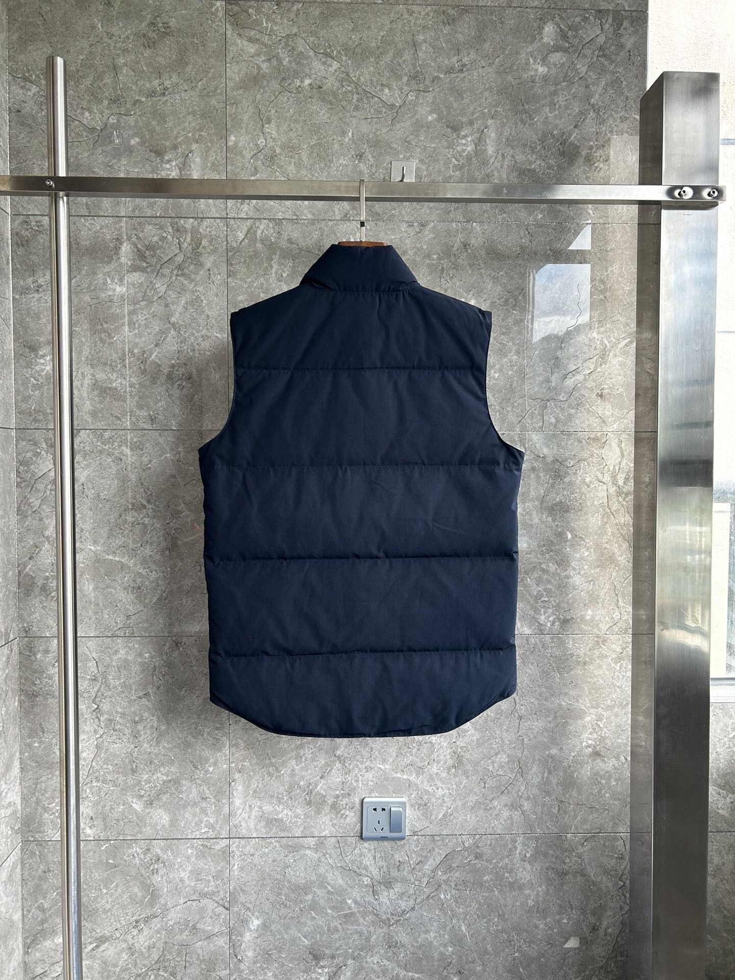 Canada Goose E20 Freestyle Vest-WD Men Winter Vest Size S-XXL