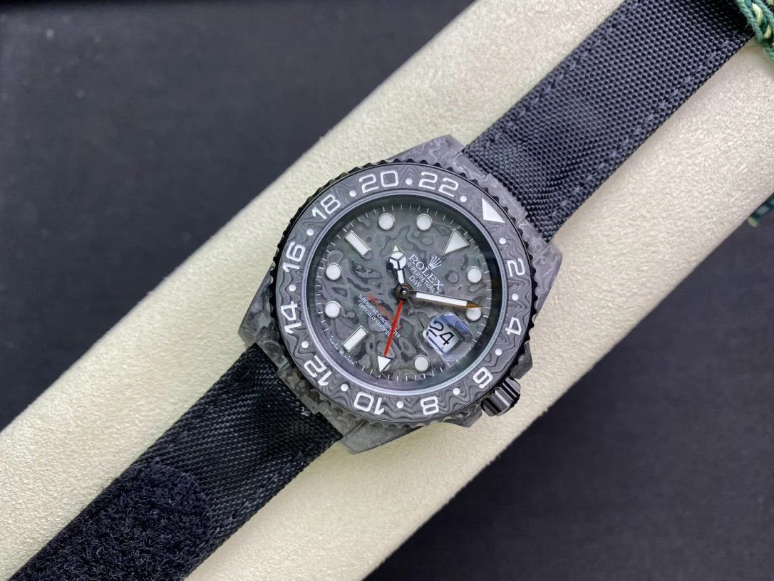 GMT - MASTER II CARBON CASE WHITE