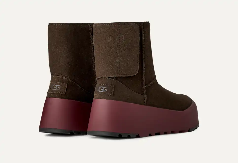 UGG Women's Classic StreetScape