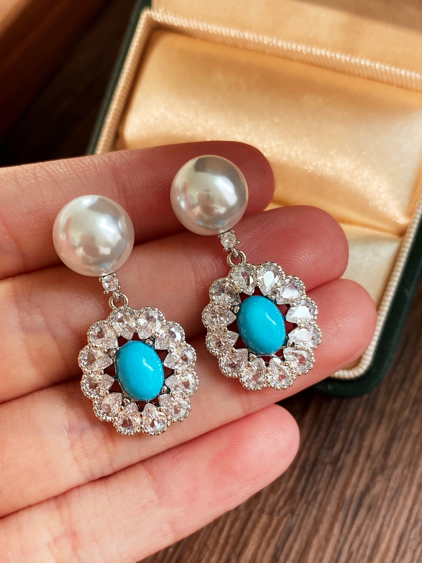 2026 Full Diamond Pearl Earrings for Women High End Charm Earrings