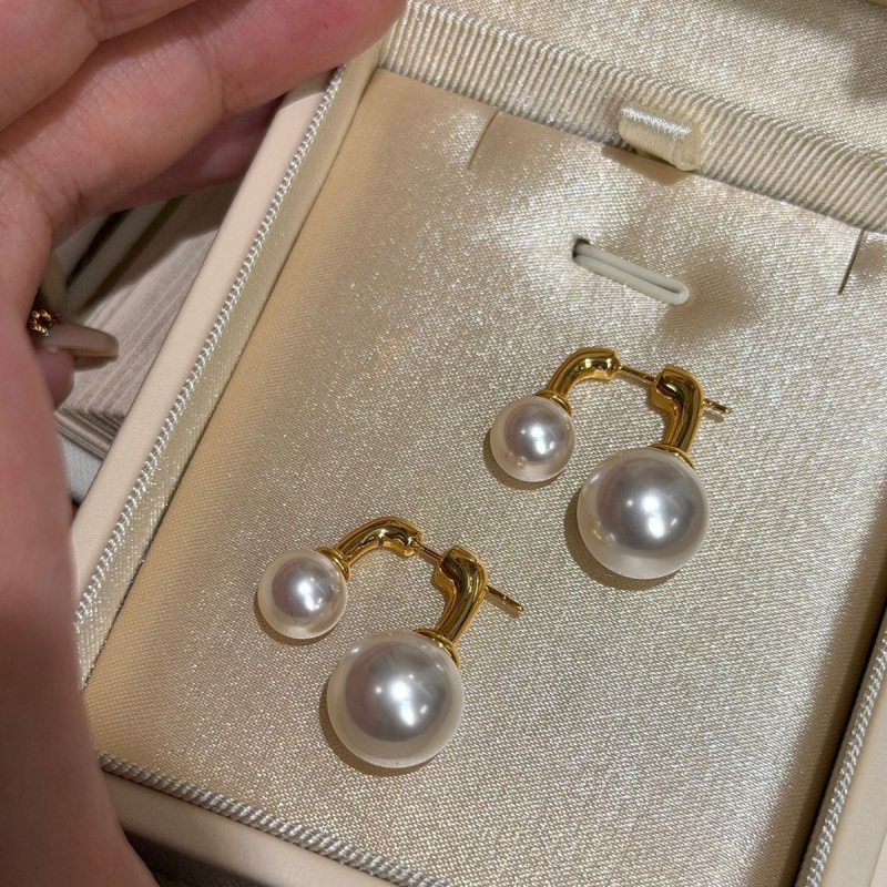 Double bead earrings for women with personalized design, wearing two earrings at the front and back