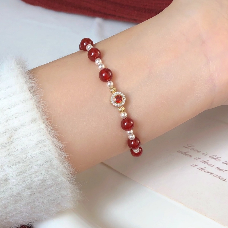 Autumn and Winter New Red Agate Pearl Elastic Rope Bracelet for Women