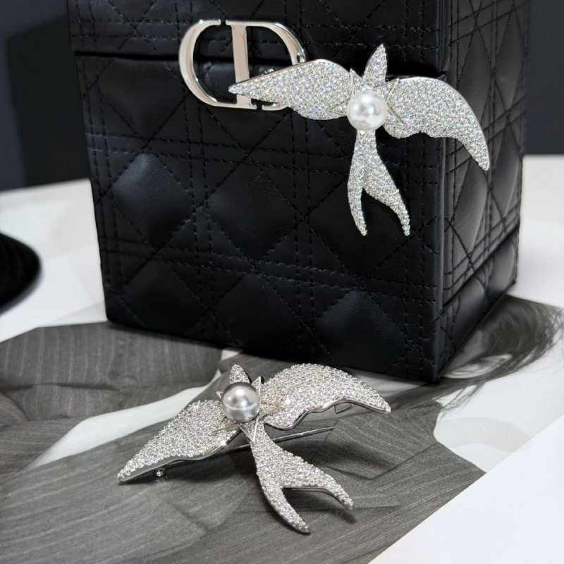 Pearl Full Diamond Bird Brooch Temperament Niche Sweater Brooch High-End Chest Flower