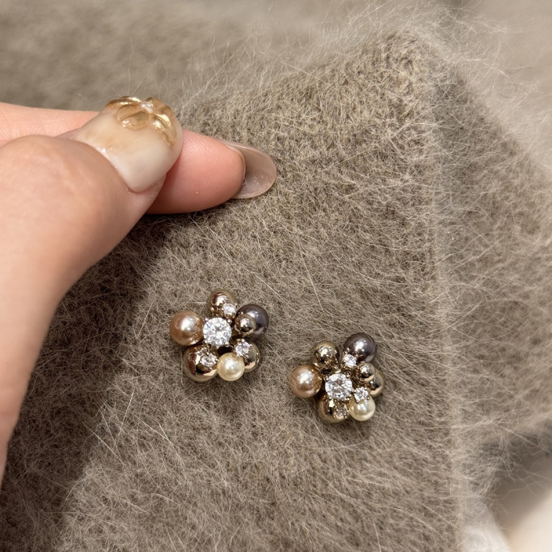 Silver Needle Sparkling Diamond Mixed Size Color Pearl Fireworks Earrings for Women, Exquisite and Small Specialty Earrings