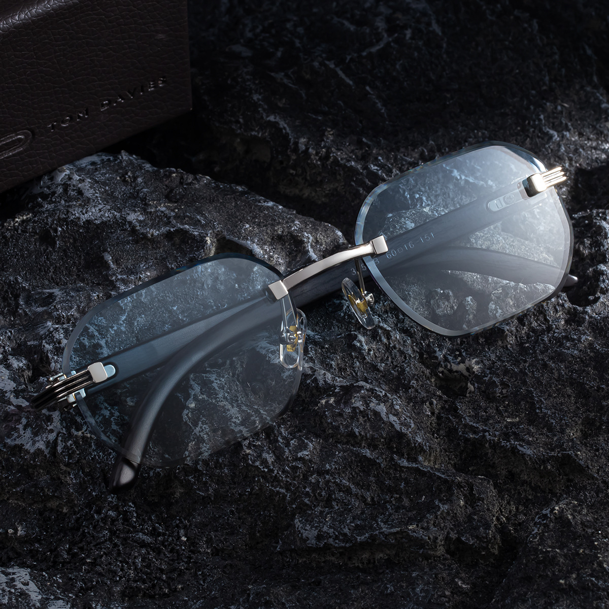 New Frameless Color Changing Sunglasses For Men, With A High-End And Stylish Outdoor Trend. Sunscreen Sunglasses For Men