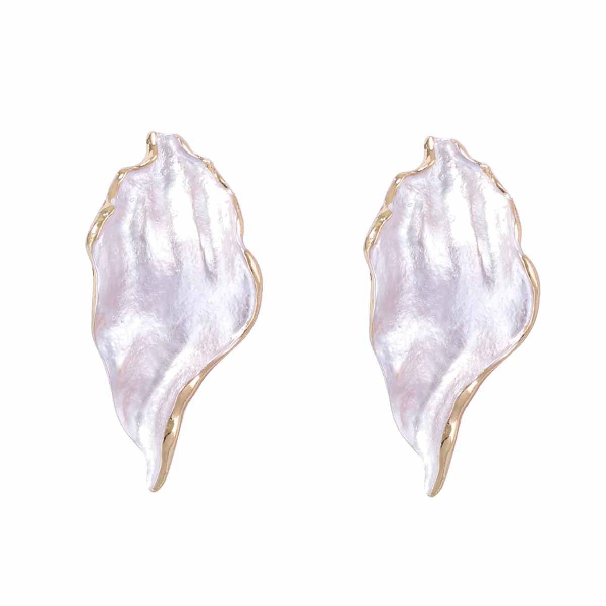 European and American Hot Selling Light Luxury Simple Fashion Irregular Pleated Alloy Drip Oil Leaf Earrings Versatile Women