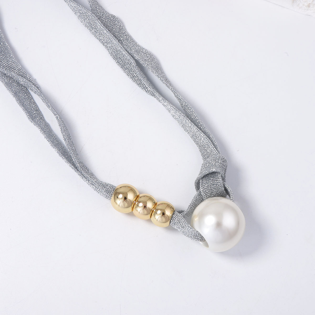 Cross Border Luxury High-End Design Pearl Pendant, High-End Gray Mesh Elegant Necklace For Women
