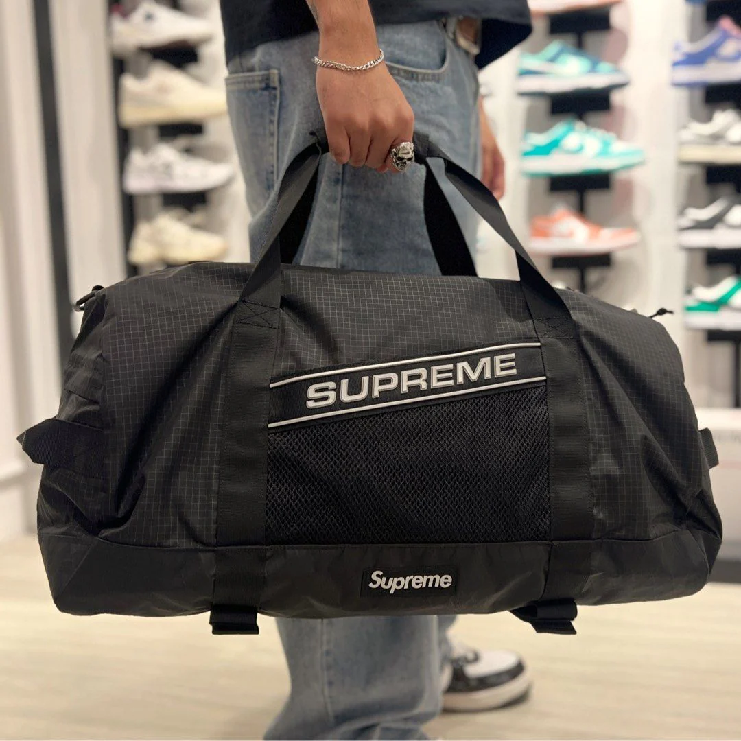 Supreme Reflective Logo Duffle Bag Black 42L